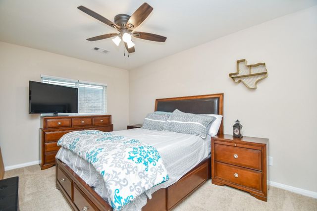 24631 Lakecrest Town Drive, Katy, TX 77493