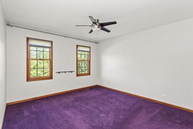 4N475 S Robert Frost Circle, St. Charles, IL 60175