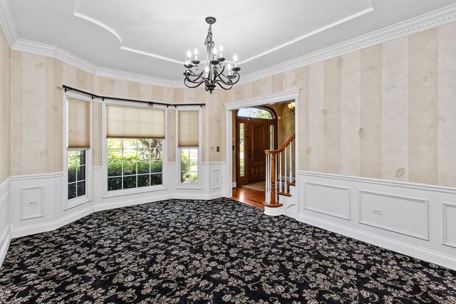 4N475 S Robert Frost Circle, St. Charles, IL 60175