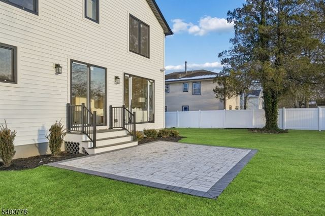 207 N SCOTCH PLAINS AVE, Westfield Town, NJ 07090