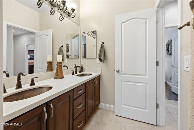 6539 W GAMBIT Trail, Phoenix, AZ 85083