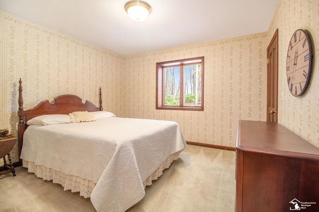 9453 Whispering Pines Drive, Saline, MI 48176