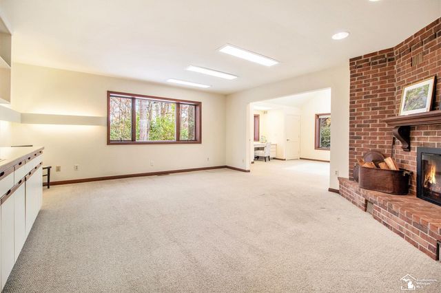 9453 Whispering Pines Drive, Saline, MI 48176