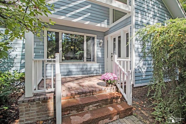 9453 Whispering Pines Drive, Saline, MI 48176