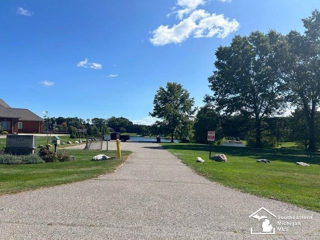 9453 Whispering Pines Drive, Saline, MI 48176