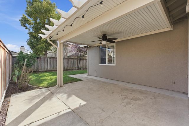 2138 Sherington Way, Sacramento, CA 95835