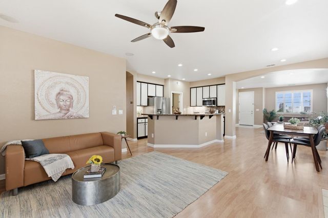 2138 Sherington Way, Sacramento, CA 95835