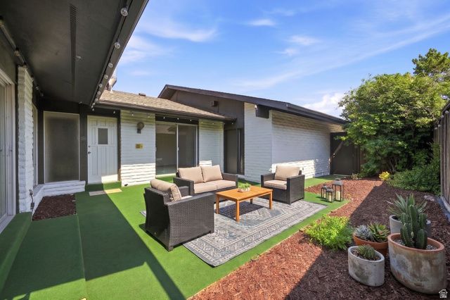 957 E 5014 S, Murray, UT 84117