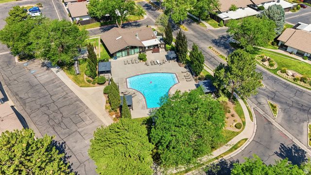 957 E 5014 S, Murray, UT 84117