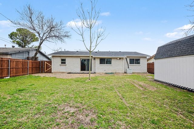 3009 Harvard Street N, Irving, TX 75062