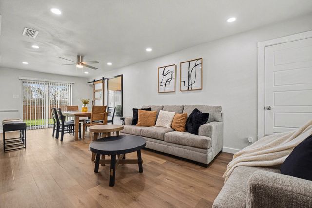 3009 Harvard Street N, Irving, TX 75062