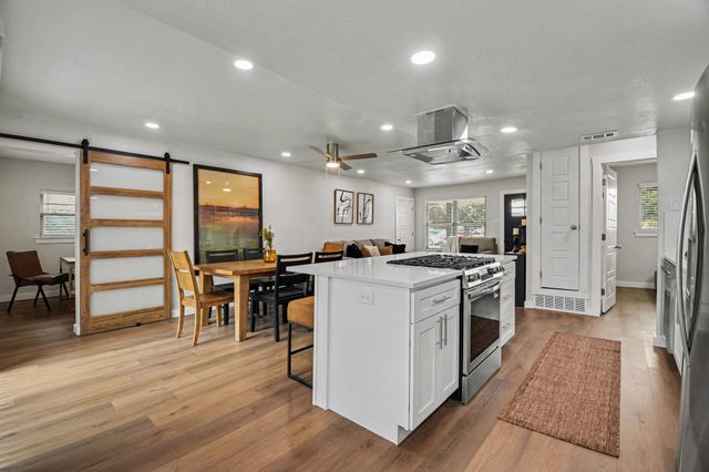 3009 Harvard Street N, Irving, TX 75062