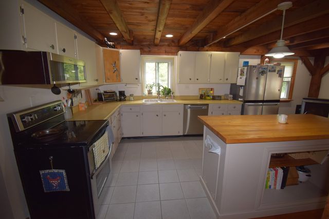 287 Middle Road, Brentwood, NH 03833