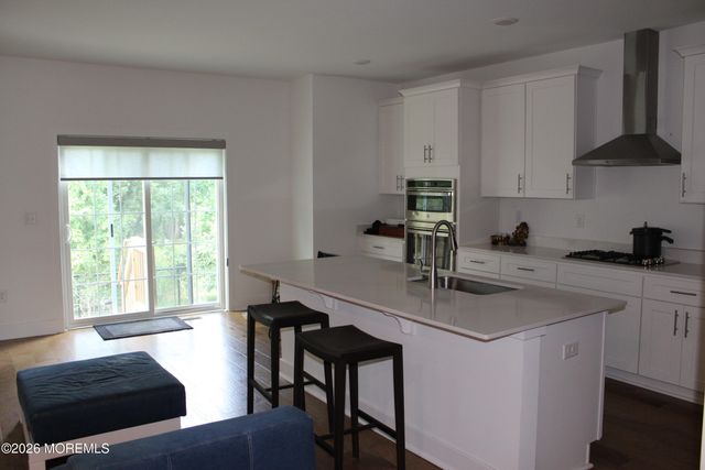 139 Woolley Court, Oakhurst, NJ 07755