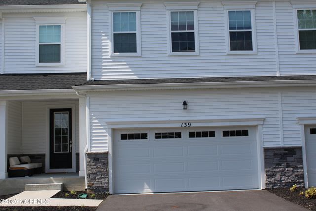 139 Woolley Court, Oakhurst, NJ 07755