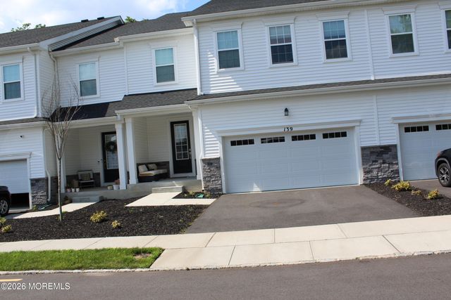 139 Woolley Court, Oakhurst, NJ 07755