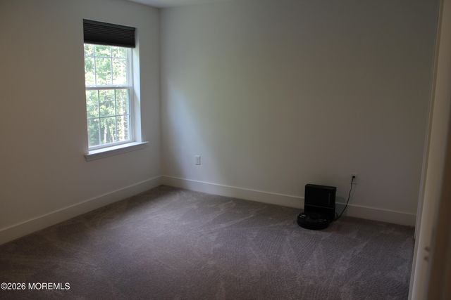139 Woolley Court, Oakhurst, NJ 07755
