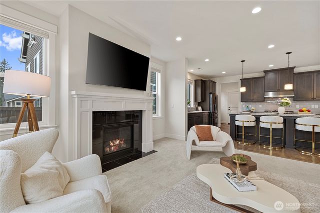 1431 243rd Place NE, Sammamish, WA 98074