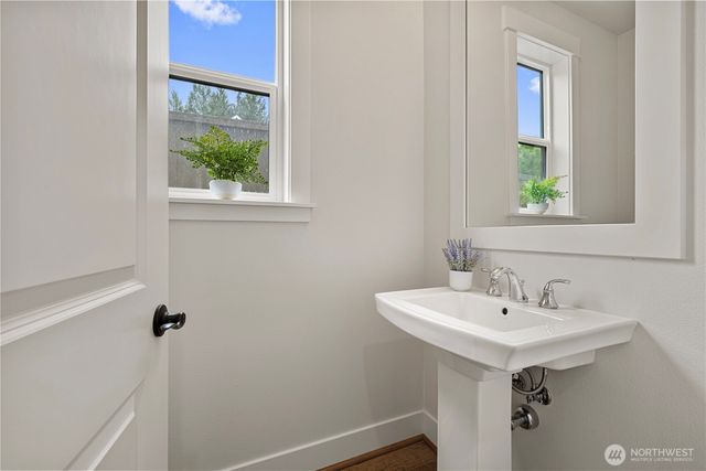 1431 243rd Place NE, Sammamish, WA 98074