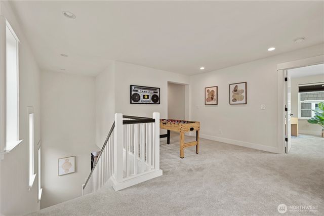 1431 243rd Place NE, Sammamish, WA 98074