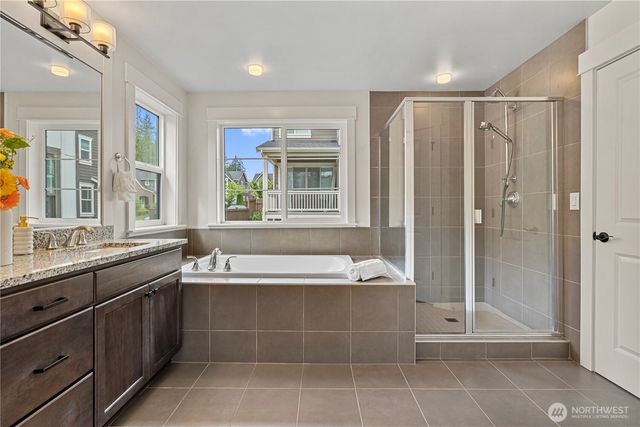 1431 243rd Place NE, Sammamish, WA 98074