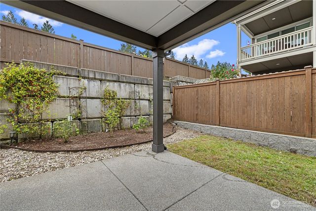 1431 243rd Place NE, Sammamish, WA 98074