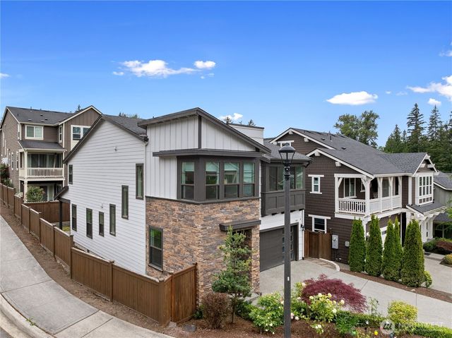 1431 243rd Place NE, Sammamish, WA 98074