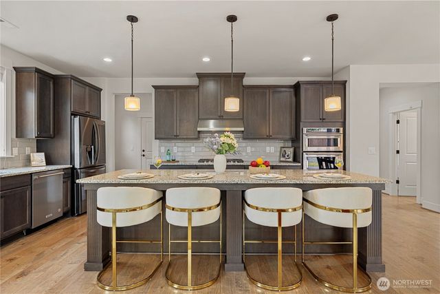 1431 243rd Place NE, Sammamish, WA 98074