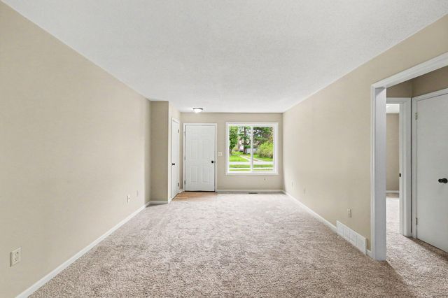 16229 Taft Road, Spring Lake, MI 49456
