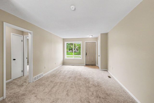 16229 Taft Road, Spring Lake, MI 49456