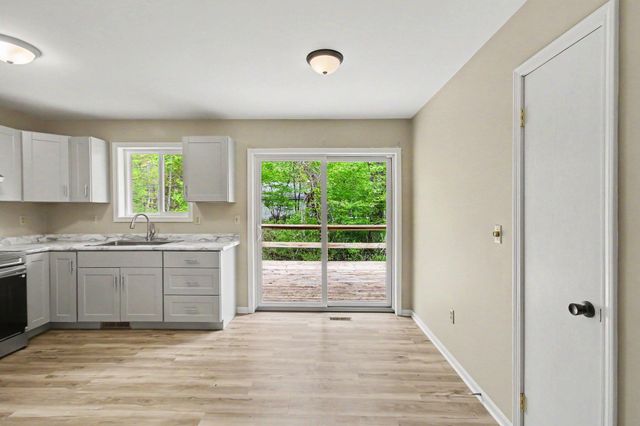 16229 Taft Road, Spring Lake, MI 49456