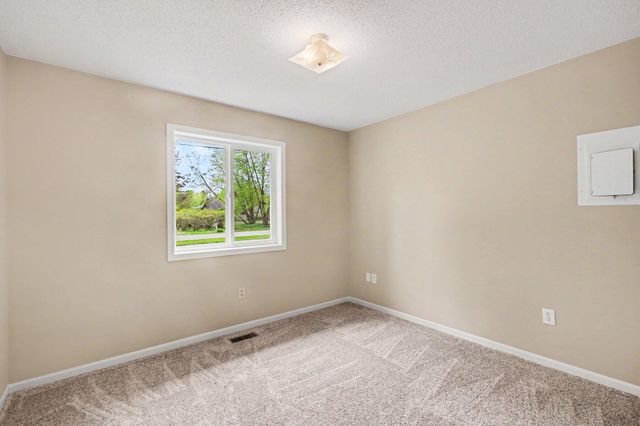 16229 Taft Road, Spring Lake, MI 49456