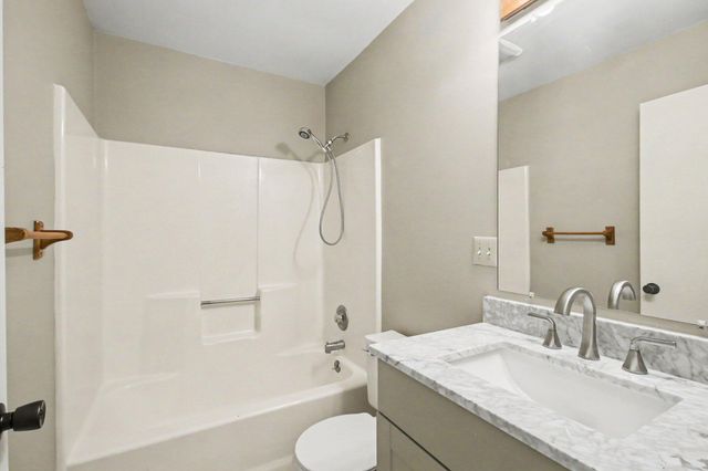 16229 Taft Road, Spring Lake, MI 49456