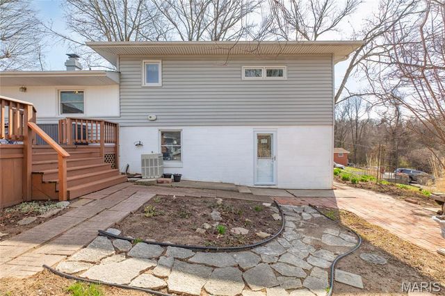 457 W Rosewood, East Alton, IL 62024