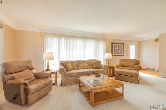 457 W Rosewood, East Alton, IL 62024