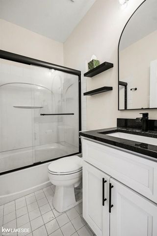 43163 Strand Dr Drive, Sterling Heights, MI 48313