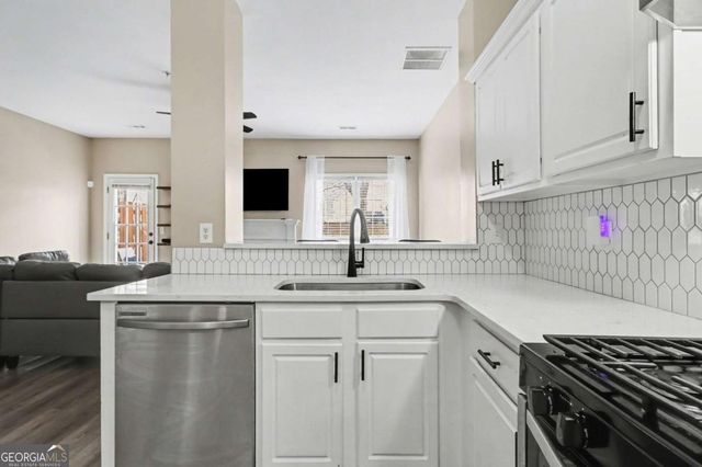 7077 Biltmore Trace, Lithonia, GA 30058