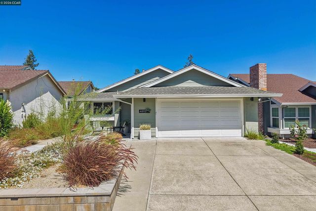 4893 Shadowfalls Dr, Martinez, CA 94553