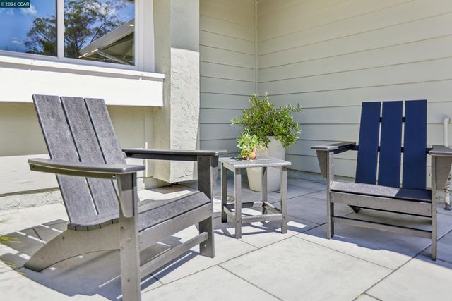 4893 Shadowfalls Dr, Martinez, CA 94553