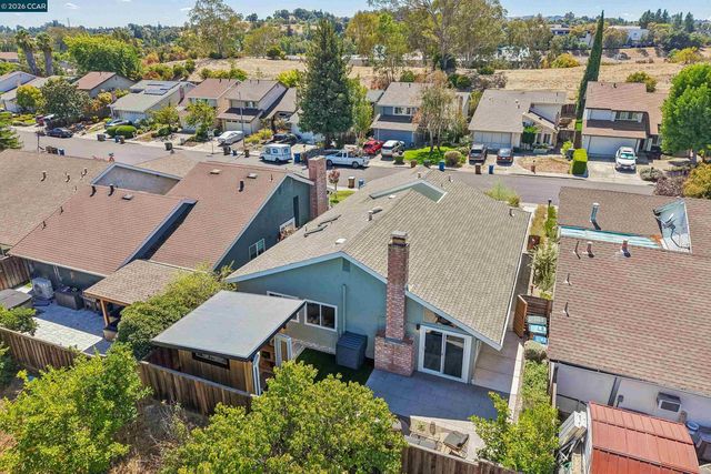 4893 Shadowfalls Dr, Martinez, CA 94553