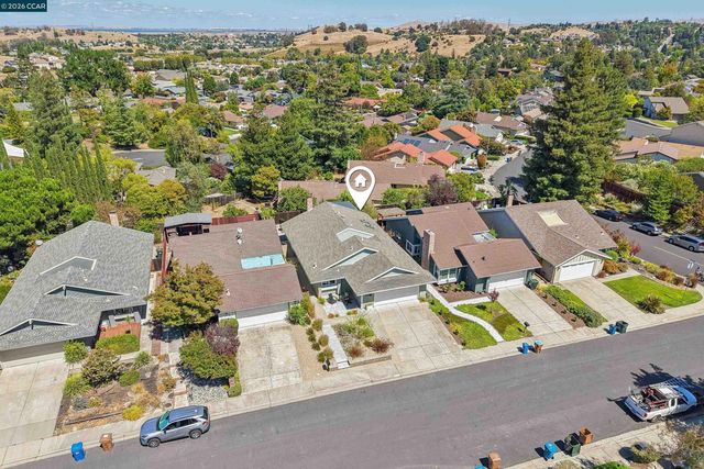 4893 Shadowfalls Dr, Martinez, CA 94553