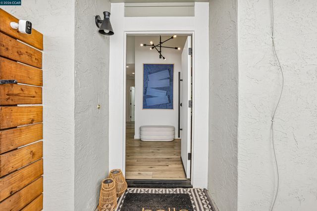 4893 Shadowfalls Dr, Martinez, CA 94553