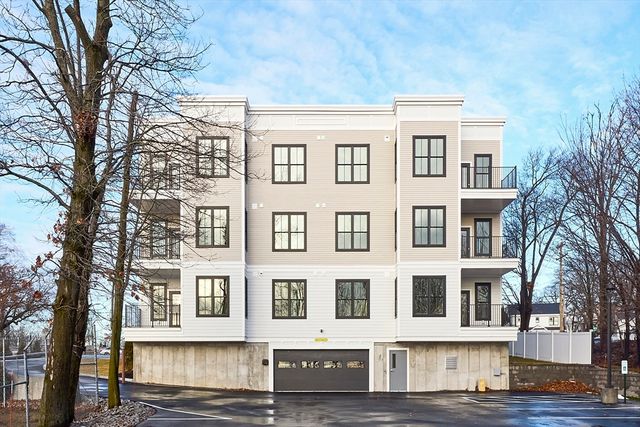 105 Sea Street 105, Quincy, MA 02169