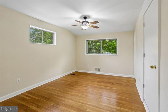 901 KENBROOK DR, Silver Spring, MD 20902