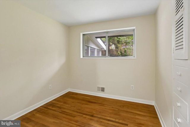 901 KENBROOK DR, Silver Spring, MD 20902