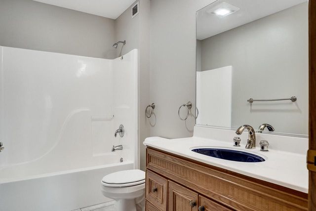 3223 N Ebner Coulee ROAD, La Crosse, WI 54601