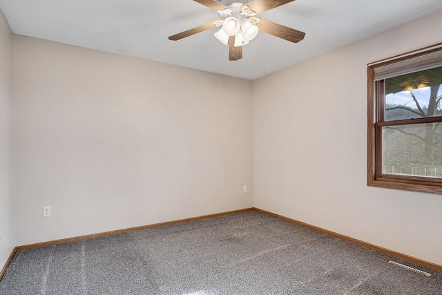 3223 N Ebner Coulee ROAD, La Crosse, WI 54601