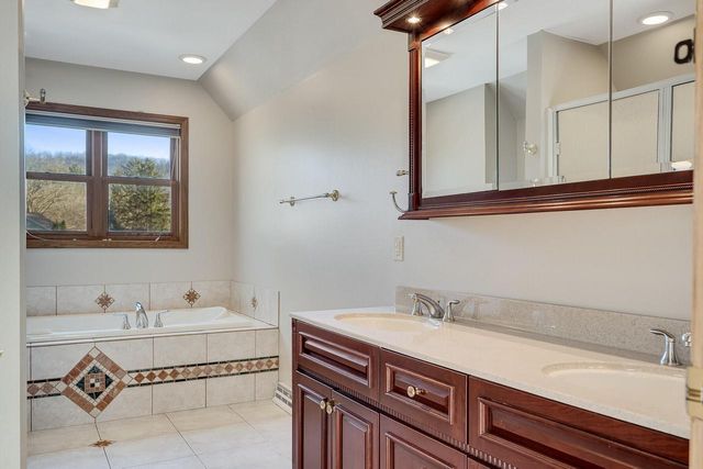 3223 N Ebner Coulee ROAD, La Crosse, WI 54601