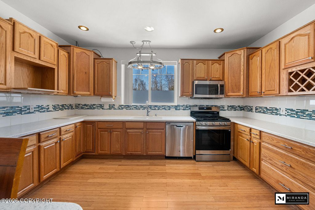 5360 N Honeysuckle Lane, Wasilla, AK 99654