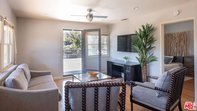 4650 Canoga Avenue, Woodland Hills (los Angeles), CA 91364